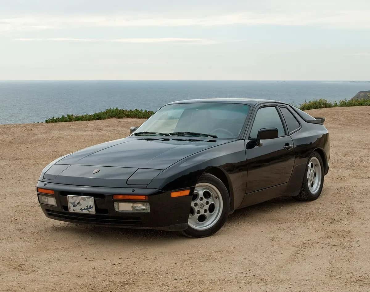 Porsche 944 — Modellfoto