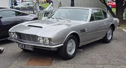 Aston Martin Dbs