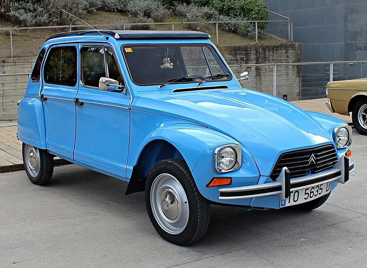 Citroën 2CV6 — Modellfoto