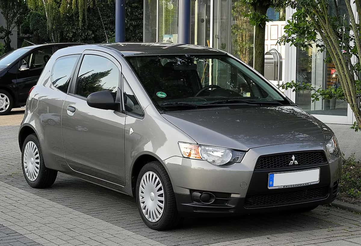 Mitsubishi Colt — Modellfoto