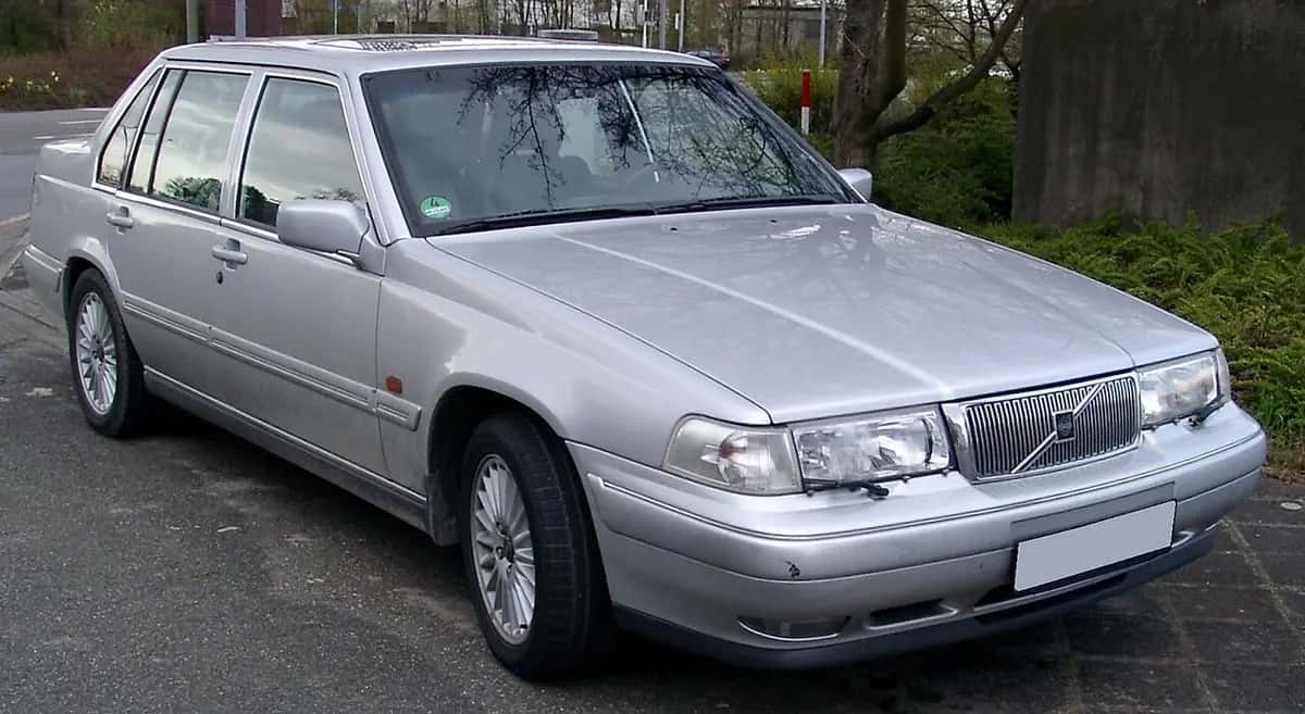 Volvo 940 — Modellfoto